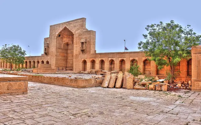 Tomb of Isa Khan Tarkhan II, Makli
