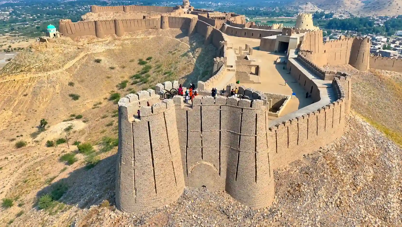 Kot Diji burj.