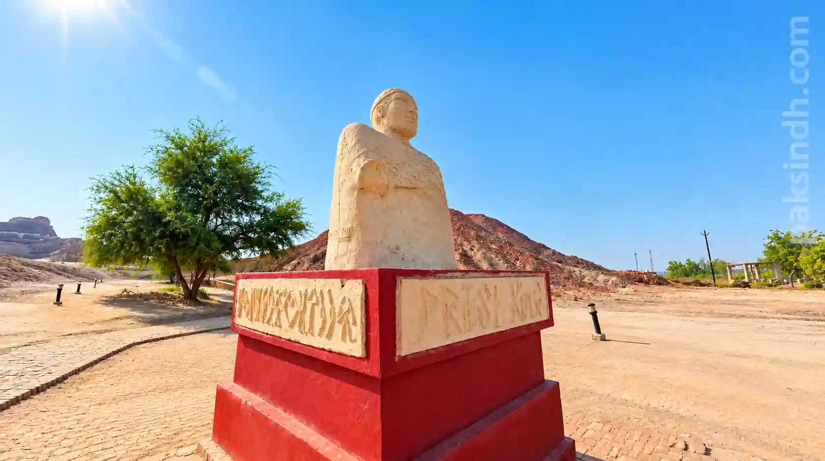Mohenjo-daro Statue