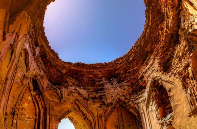 Makli Necropolis: A Guide to the City of the Dead at Thatta