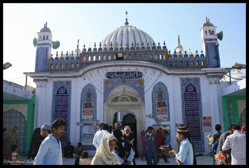 Shrine of Shah Abdul Latif Bhittai at Bhit Shah with visitors at the entrance